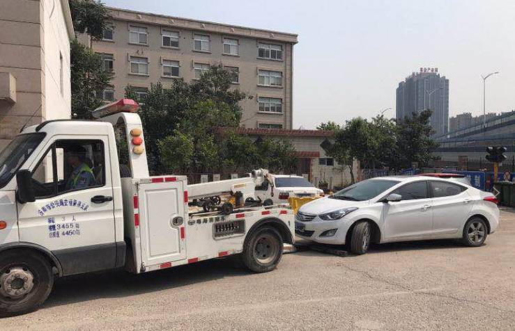 弹个车逾期了车被拖走，还要倒赔好几万