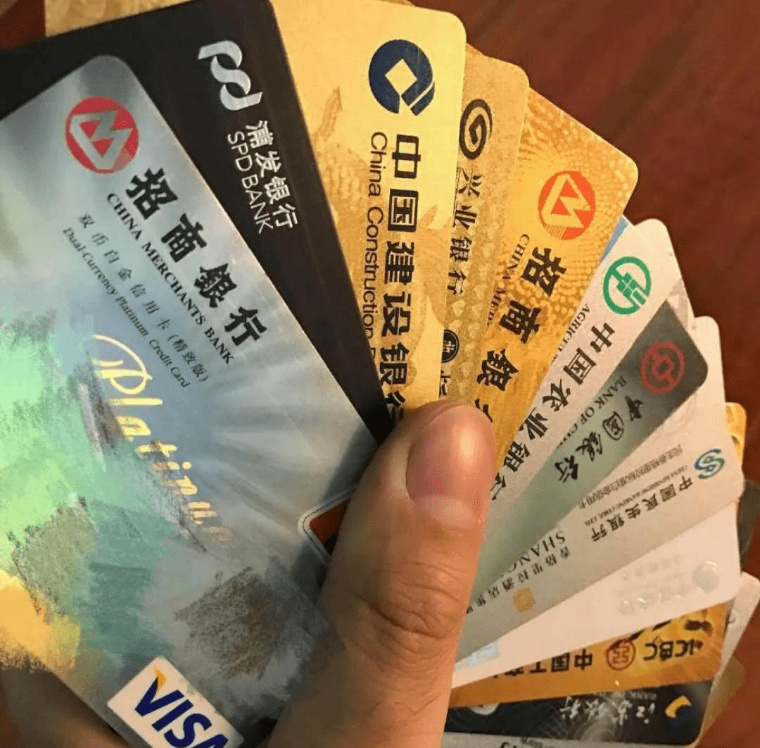 信用卡二次分期后逾期一天算逾期吗，二次分期又逾期怎么办