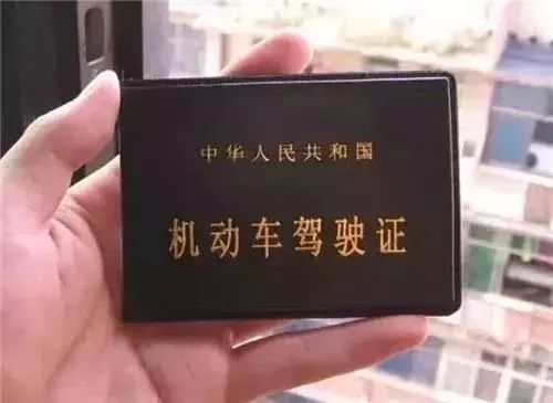 上海车辆逾期一个月未年检怎么办？