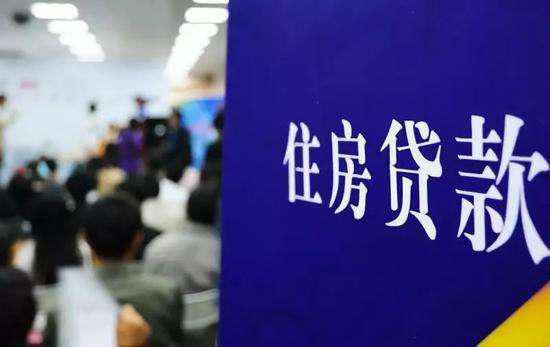 准贷记卡上的1、2影响贷款吗？为什么？