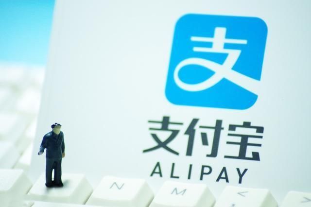 支付宝花呗逾期了自动扣款能取回来么，安全吗？