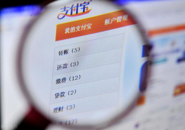 花呗逾期九百多打点话说要起诉追究二次违约责任，花呗逾期150天逾期三千块起诉？