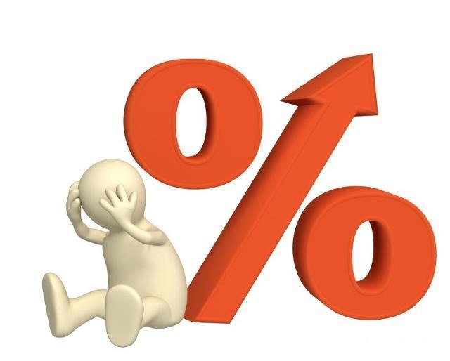 网贷2万逾期一年要还多少利息