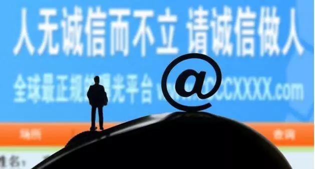 美团上门催收走访调查费用还要欠债人出吗，逾期一万被拘留真实情况解析