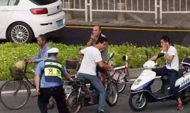 第三方催收公司拖车违法吗？如何处理？能否取回车辆？能否调取交警车辆定位？
