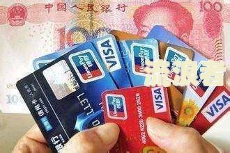 信用卡30万逾期六七年了怎么办，现在还得还多少钱，逾期多久会被起诉？