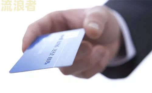 欠信用卡可以进厂上班吗？有影响吗？